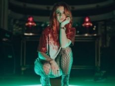 Sabina Křováková - Hrdina