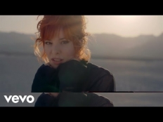 Mylene Farmer - Lonely Lisa