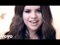 Selena Gomez & The Scene - Round & Round