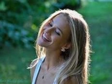 Laura Belicová feat. Ján Trojan - O menách hviezd