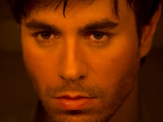 Enrique Iglesias feat. Marco Antonio Solís - El Perdedor