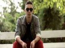 Erzí & Lanie Khuc (Prod. DJ LIFE) - Už to nejsi ty