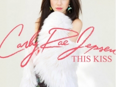 Carly Rae Jepsen - This Kiss