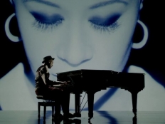 Labrinth feat. Emeli Sandé - Beneath For Beautiful