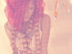 Rihanna - California king bed