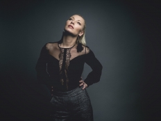 Helena Zeťová - Save Me